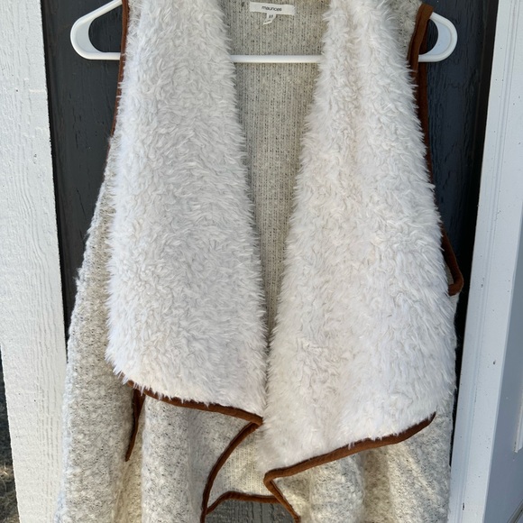 Maurices Jackets & Blazers - Maurices Cream and Gray Faux Fur Vest